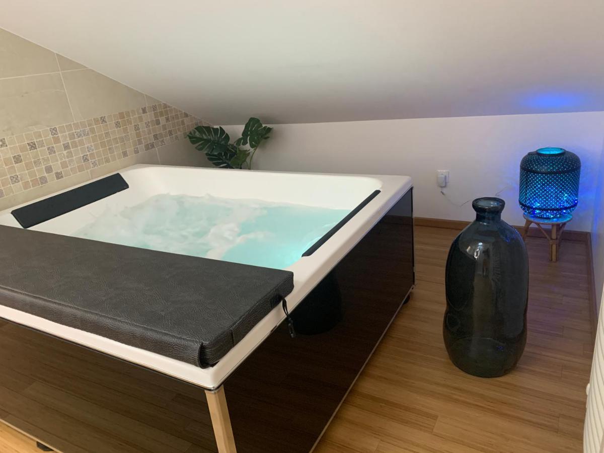 Mas Terre Chambres D'Hotes Lezoux 외부 사진