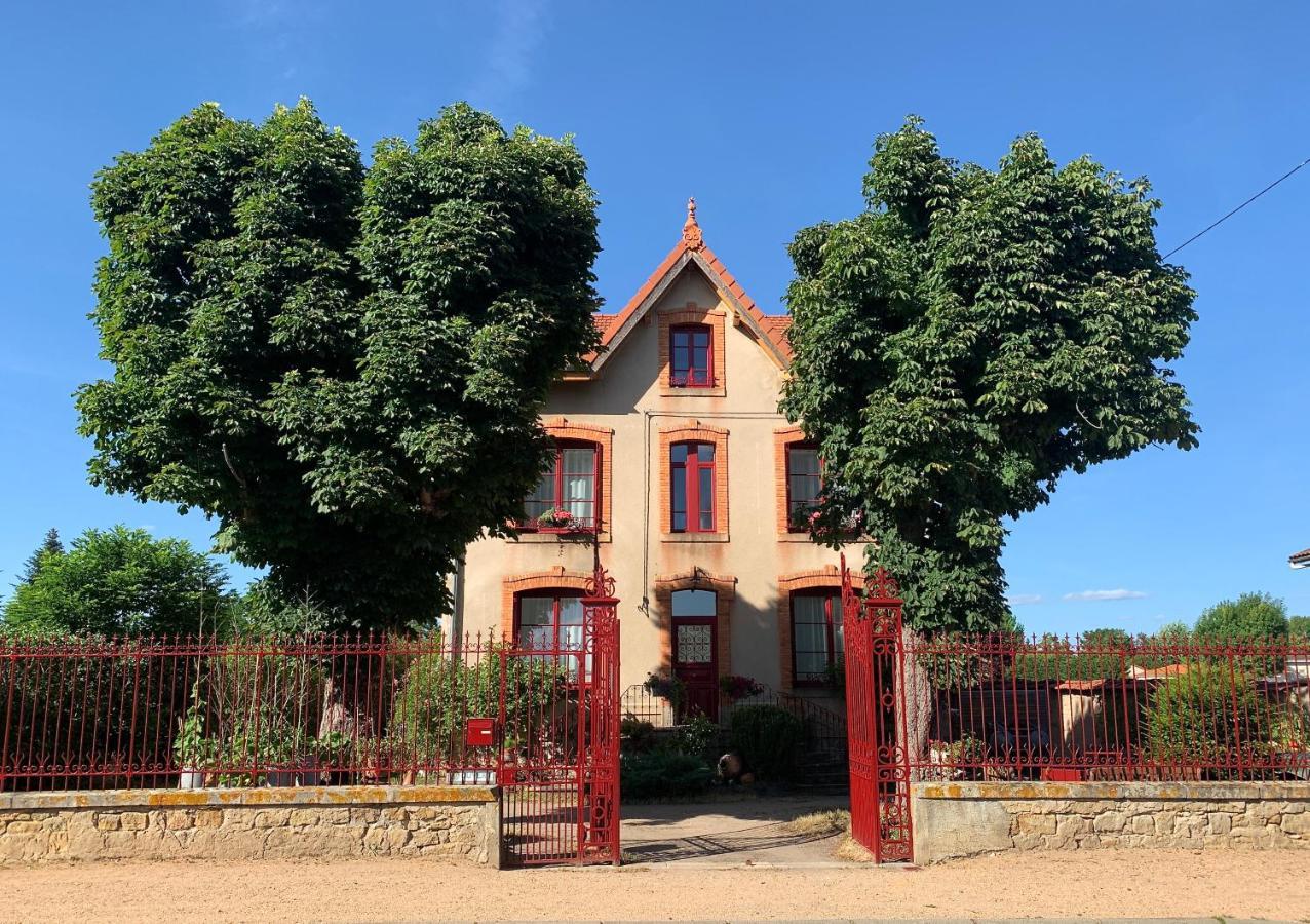Mas Terre Chambres D'Hotes Lezoux 외부 사진